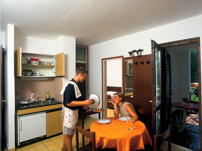 Aminess Vival Port9 Residence Корчула Экстерьер фото